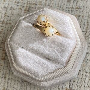 Vintage Sarah Coventry Pearl Duet Ring